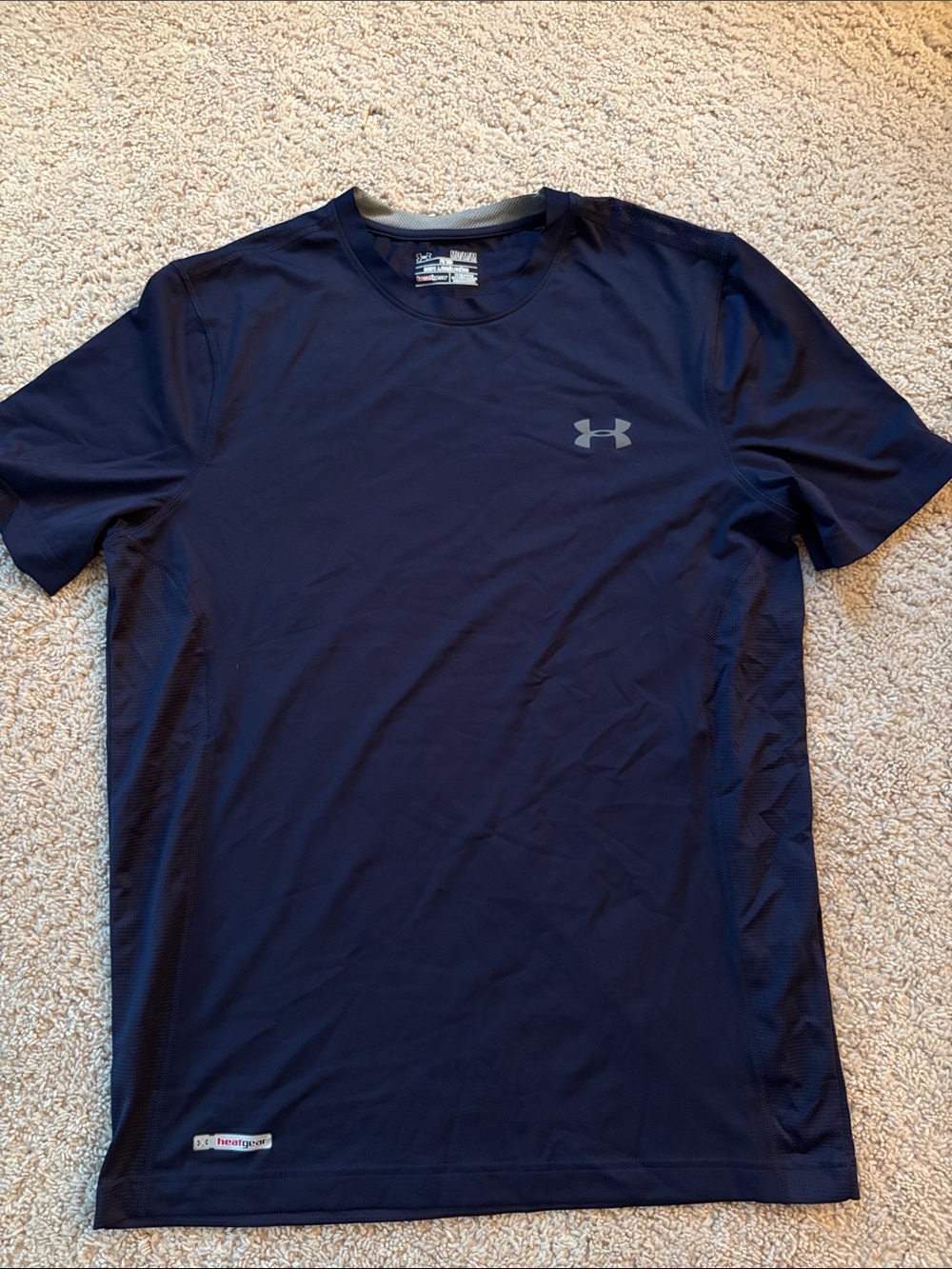EUC- Under Armour Men’s Navy HeatGear Short Sleeve Tee